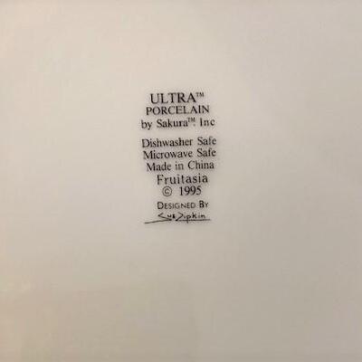 LOT#53DR: Ultra Porcelain by Sakura Dinnerware Set Lot #2