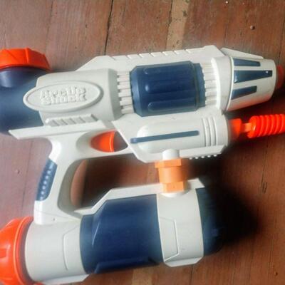 Super Soaker Water Gun