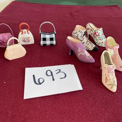 Lot 693 - Resin bags and shoes