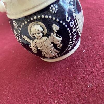 Lot 697 - Home Decor items