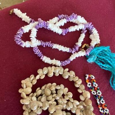 Lot 702 - Necklace Lot