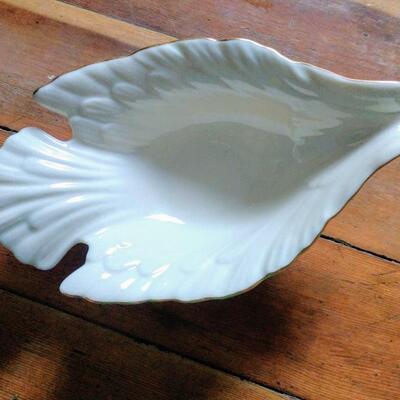 Lenox Dove Candy Dish Made in USA bone China Ivory with Gold Trim 