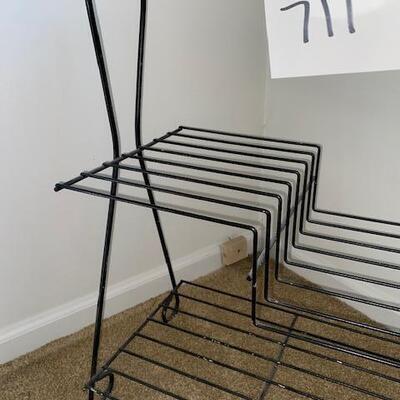 Lot 711 - Vintage Wire Shelf