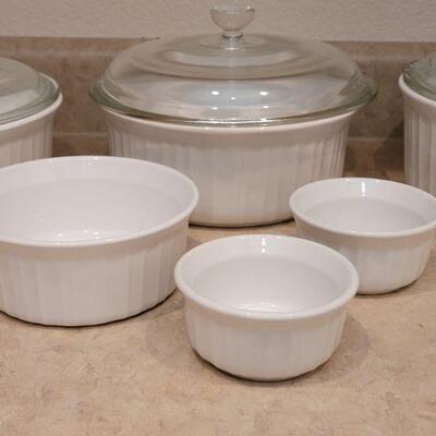 Lot 16: Corning Ware French White Stoneware lot