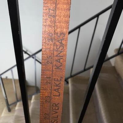 Lot 720 - Yardstick Shelf 