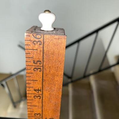 Lot 720 - Yardstick Shelf 