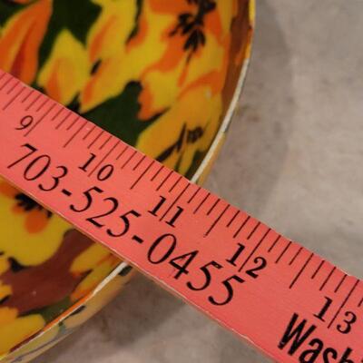 Lot 20: Mid Century Modern Fiberglass 11" Bowl