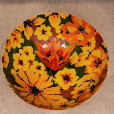 Lot 20: Mid Century Modern Fiberglass 11" Bowl