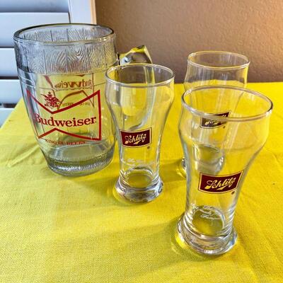 LOT 142  VINTAGE LARGE GLASS BUDWEISER MUG 3 SCHLITZ GLASSES 