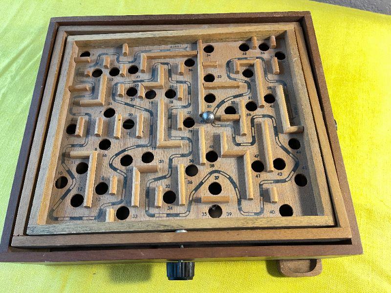 LOT 173 VINTAGE WOOD MARBLE MAZE GAME TILT TOP