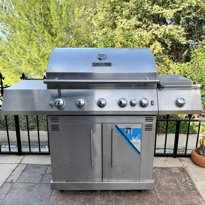 LOT 191  MASTER FORGE GAS BBQ GRILL 