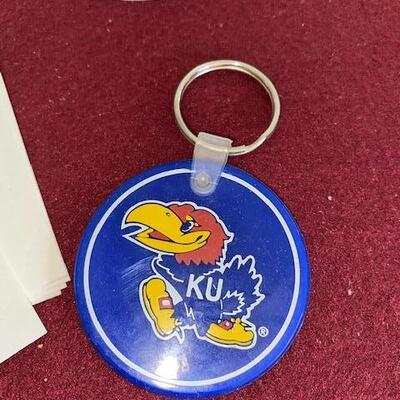 Lot 724 - KU items
