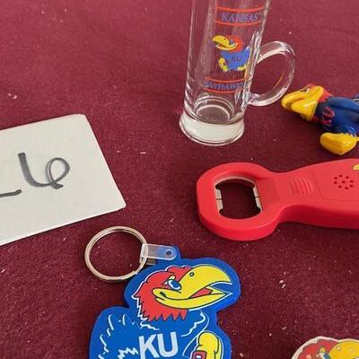 Lot 726 - KU items