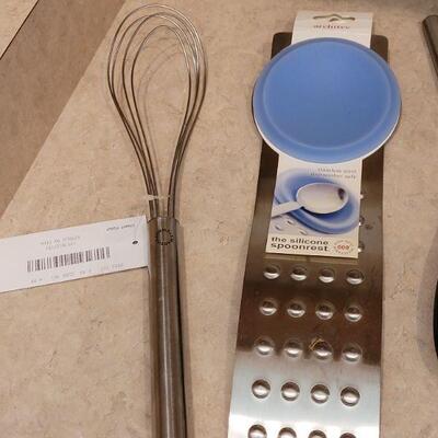 Lot 26: Mixed New and Used Kitchen Utensils 