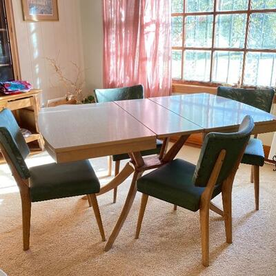 Mid Century Modern 1953 Table with 4 Chairs 