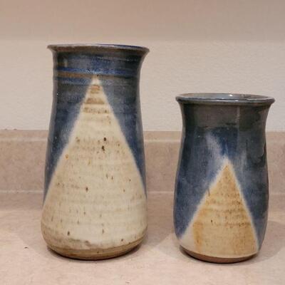 Lot 32: (2) Ceramic Pottery 