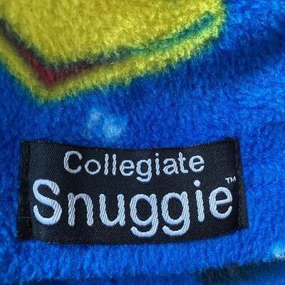 Lot 745 - KU Snuggie
