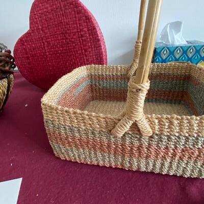 Lot 761 - Baskets