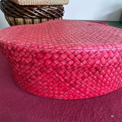 Lot 761 - Baskets