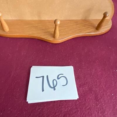 Lot 765 - Shelf