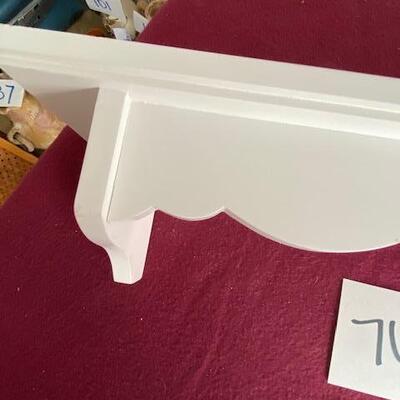 Lot 763 - White Shelf 
