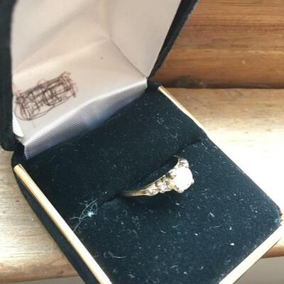 Antique Diamond Solitaire Engagement Ring 14k Yellow Gold Size 5.5. LOT 18