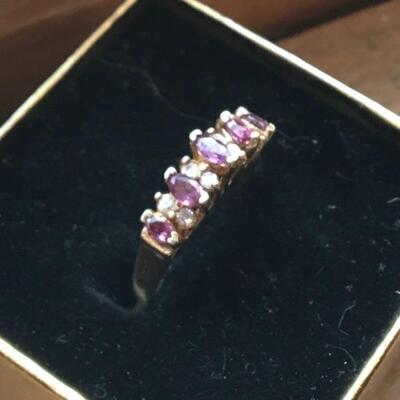Amethyst and Diamond Ring 14k Size 5.5. LOT 23