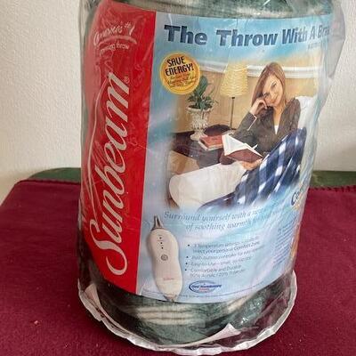Lot 782 - Sunbeam Heated Throw