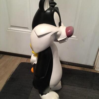 Vintage Disney 24â€ Sylvester the Cat Plastic Store Display. LOT 39