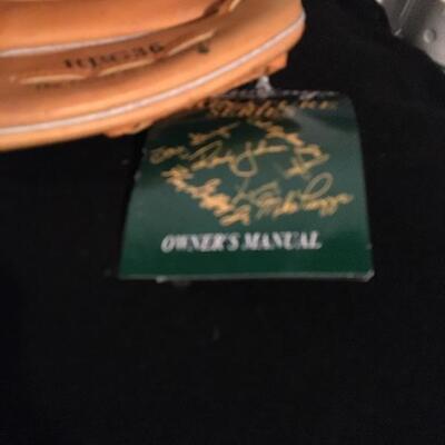 Ken Griffey Signed Baseball Glove with Tag