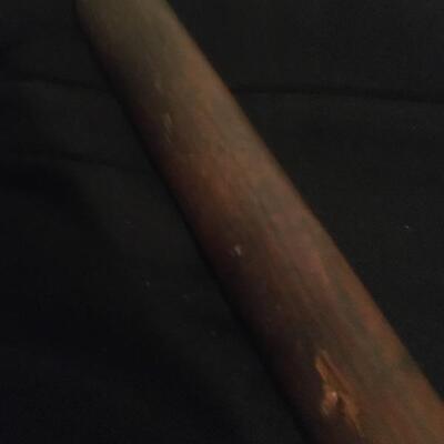 Antique c.1914 Louisville Slugger 33â€ Game Bat. 3 lbs. LOT 49