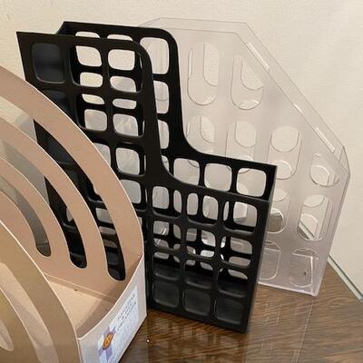 Lot 791 - Office Organizers