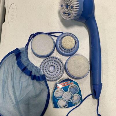 Spa Scrubber & Cleaner with attachments