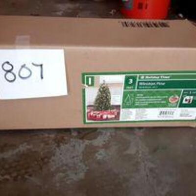 Lot 807 - Pre Lit Tree 
