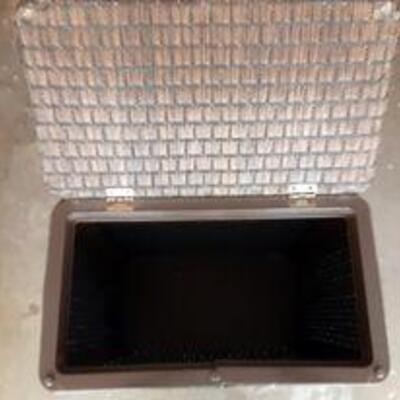 Lot 828 - Vintage Laundry Hamper