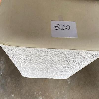 Lot 830 - Vintage Laundry Hamper