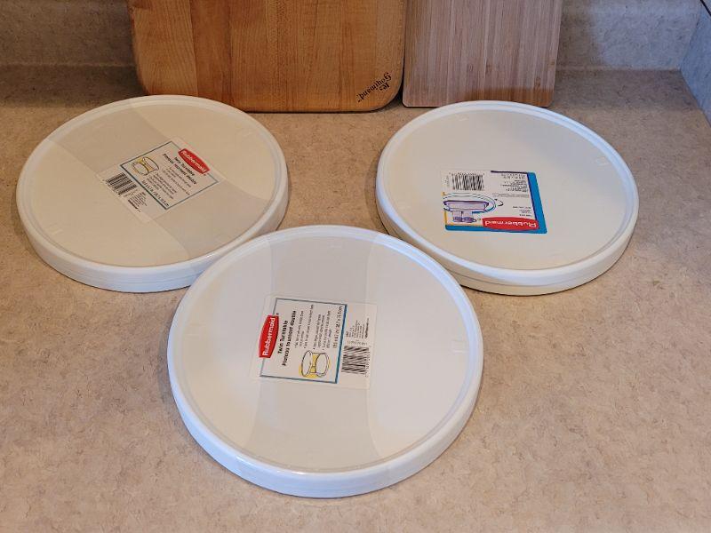 Lot 52 Cutting Boards and Lazy Susans/Turning Trays