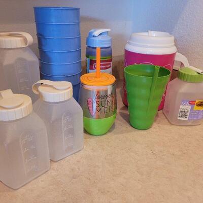 Lot 69: Mixed Cup & Container lot (new & used)