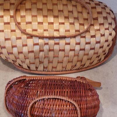Lot 84: Mid Century Modern Duck Baskets