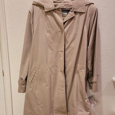 Lot 87: New Old Stock London Fog Knee Length Size 18