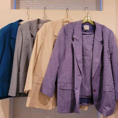 Lot 94: Pendleton Suits (Jacket & Skirts) Size 22