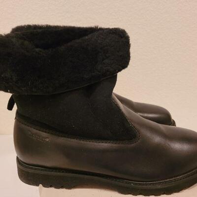Lot 97: New Rockport Black Boots Size 9