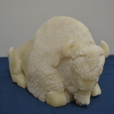 LOT 577  CARVED WHITE MARBLE BISON/BUFFALO