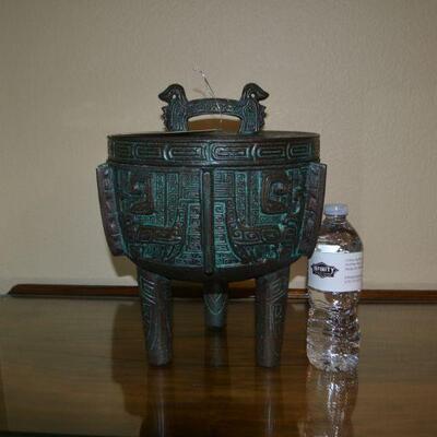 LOT 591 VINTAGE MAYAN STYLE ICE BUCKET