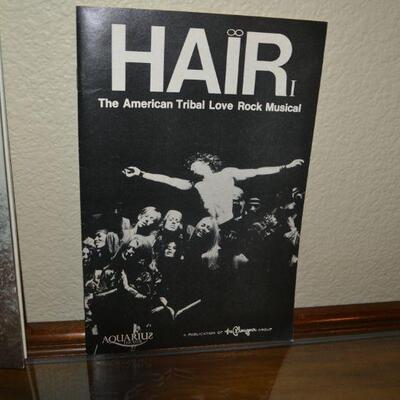 LOT 595 VINTAGE HAIR THE MUSICAL SHOW PROGRAMS