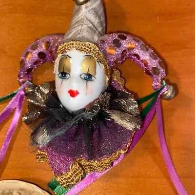 Lot 852 - Vintage items