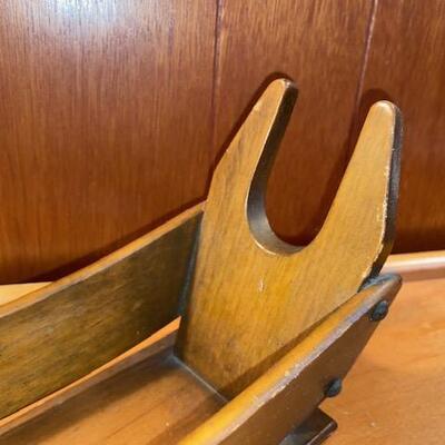 Lot 858 - Vintage Wine bottle holder