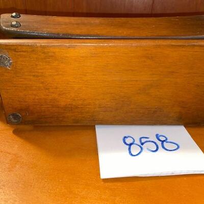 Lot 858 - Vintage Wine bottle holder