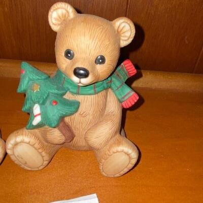Lot 861 - Home Interiors Christmas Bears