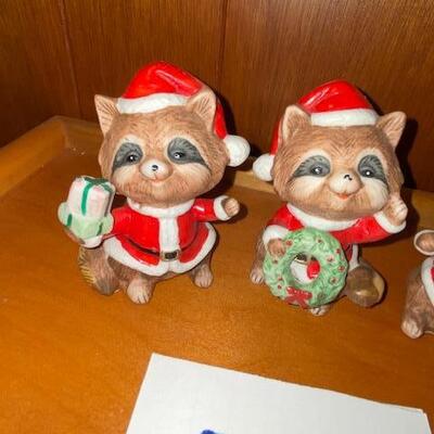 Lot 862 - Home Interiors Christmas Raccoons 